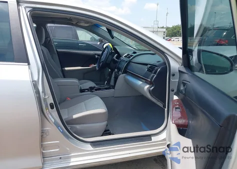 2013 Toyota Camry Xle z USA, uszkodzony, nr VIN 4T4BF1FK5DR285347